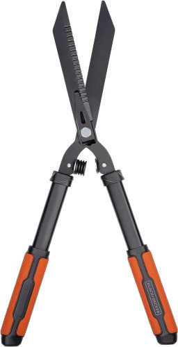 Sövényvágó  61cm fogazott penge 1100g BLACK+DECKER